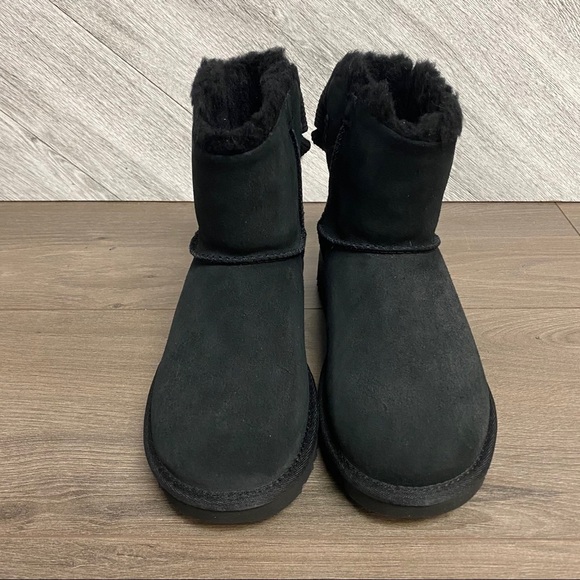 UGG | Mini Bailey Corduroy Bow Boots Black 6 NEW - Picture 10 of 11
